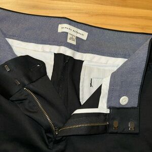 Banana Republic Classic Black Pants Women’s Size 2
